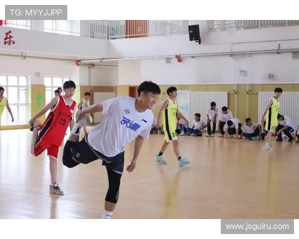 CBA篮球运动员进入校园的报道及社会意义