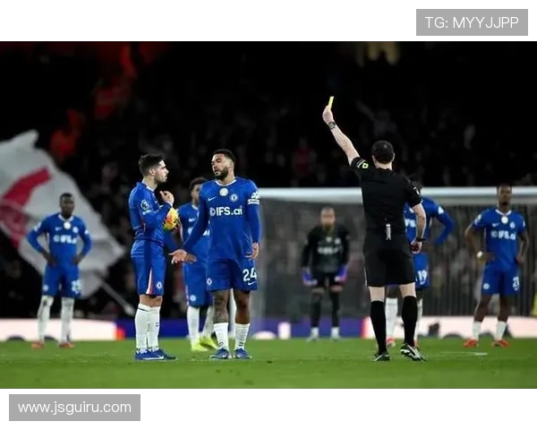 内托为何对黄牌毫无察觉英媒分析主裁判举牌时机过长引发争议