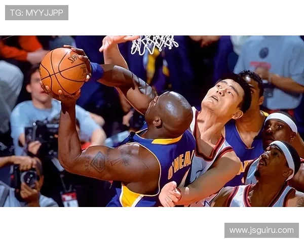 2002年NBA选秀姚明当选状元秀休斯顿火箭队选中中国球员
